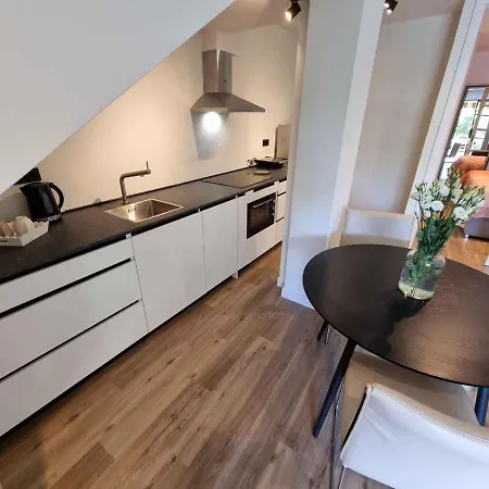 Apartment In 5483 Crikvenica